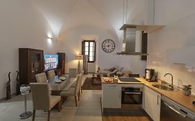 Destino Deluxe Palacio Muñoz Chaves